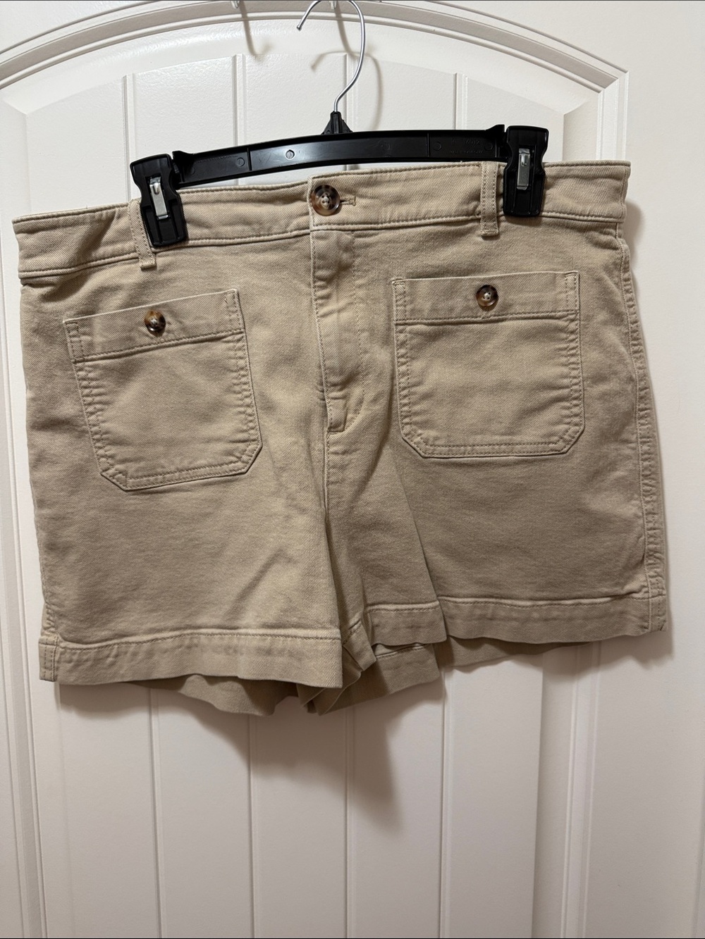 LOFT “Palmer” Beige Front-Pocket twill Shorts